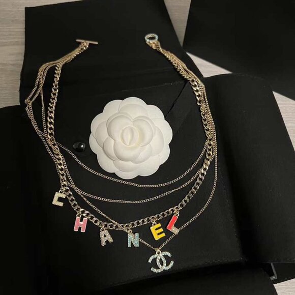 Authentic CHANEL Blue Crystal Pearl Inlaid Colored CCS Necklace - Picture 1 of 6